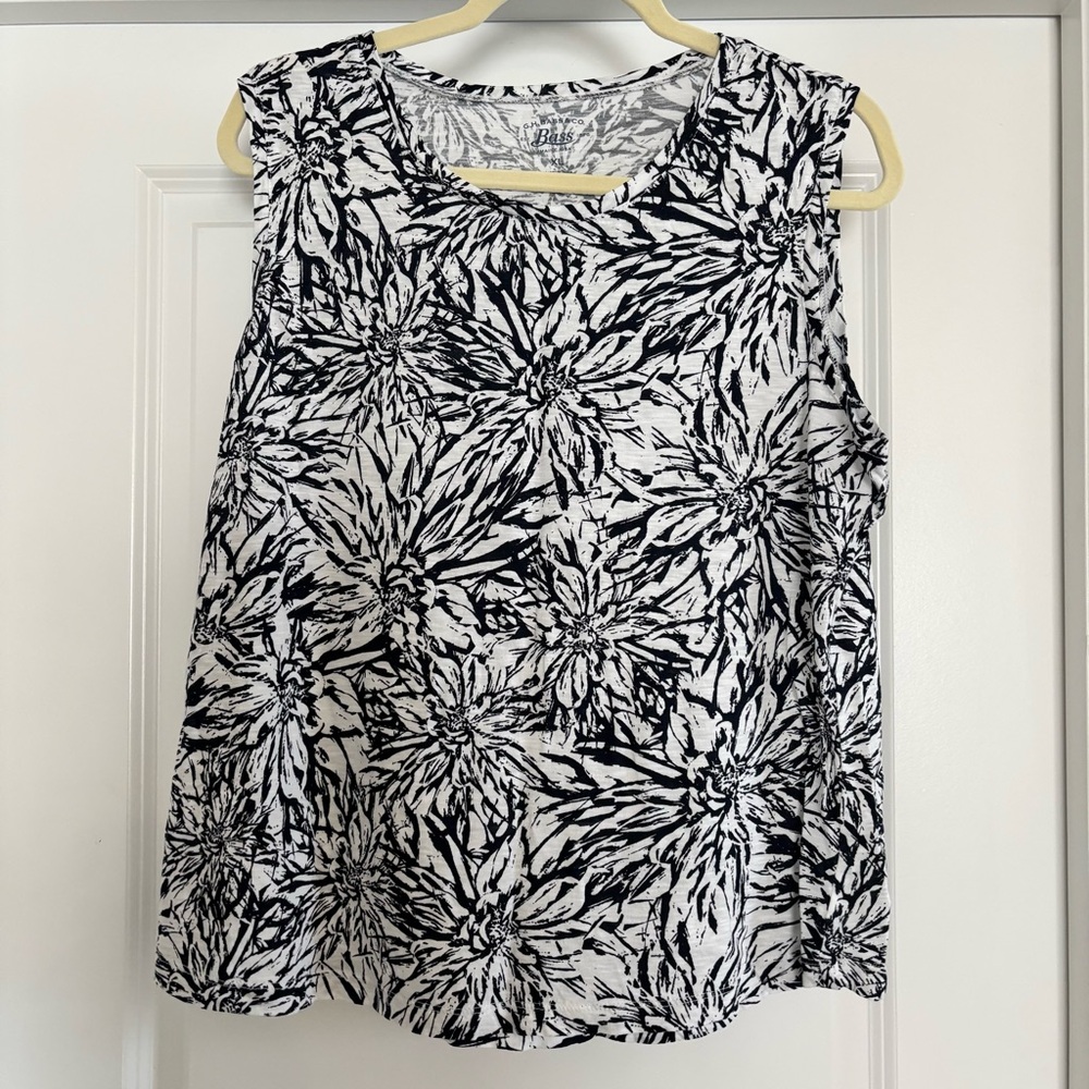 Floral Pattern Sleeveless Top